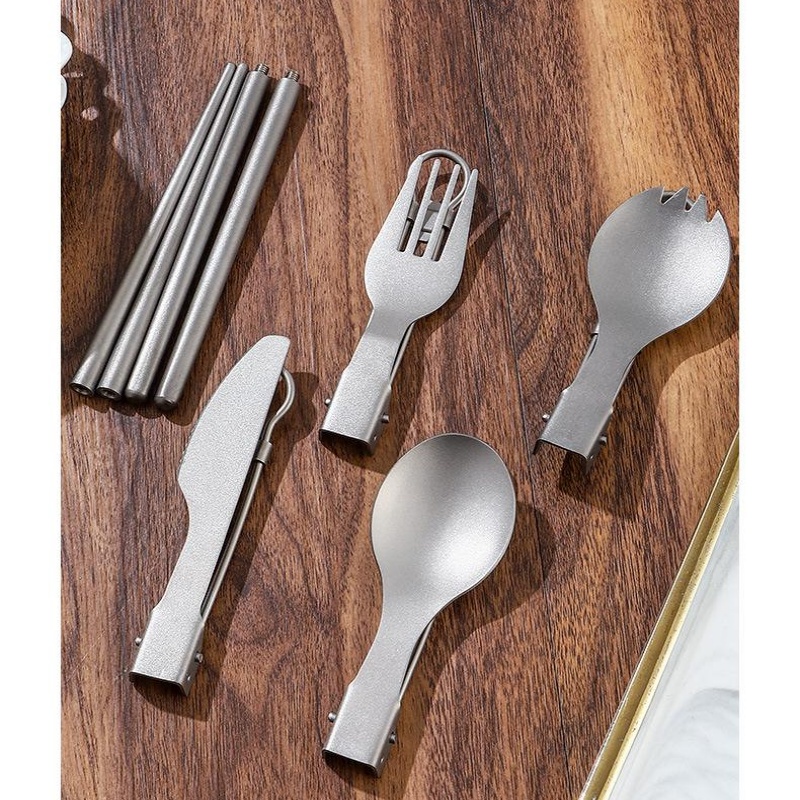 Set di Posate Pieghevoli in Ti - Camping Cooking And Eating recensione e prezzo